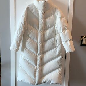 Gifts for Her 🎁☁️Long XS Aritzia Cloud Puff